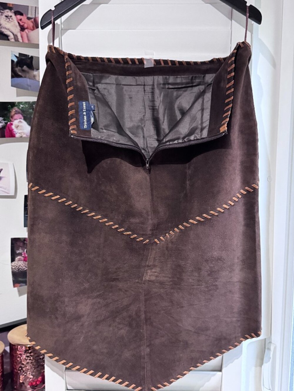 π₯ HOST PICK X 2π₯ π€ Vintage Tristan & Iseut Suede Skirt | Quiet Luxury π€β¨ - Picture 15 of 16